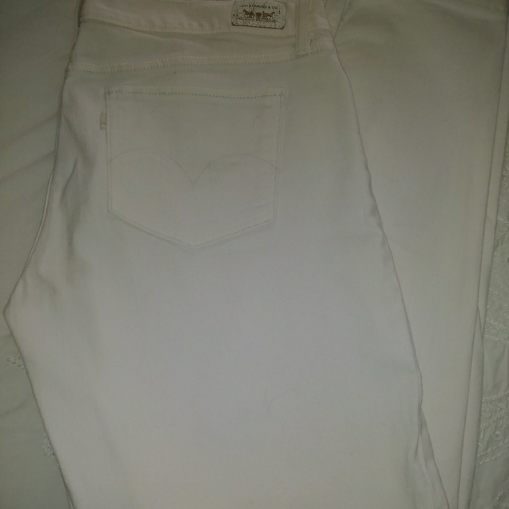 Levi's 524 white 15 medium